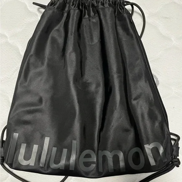 Lululemon gym sack bag - Picture 2 of 5